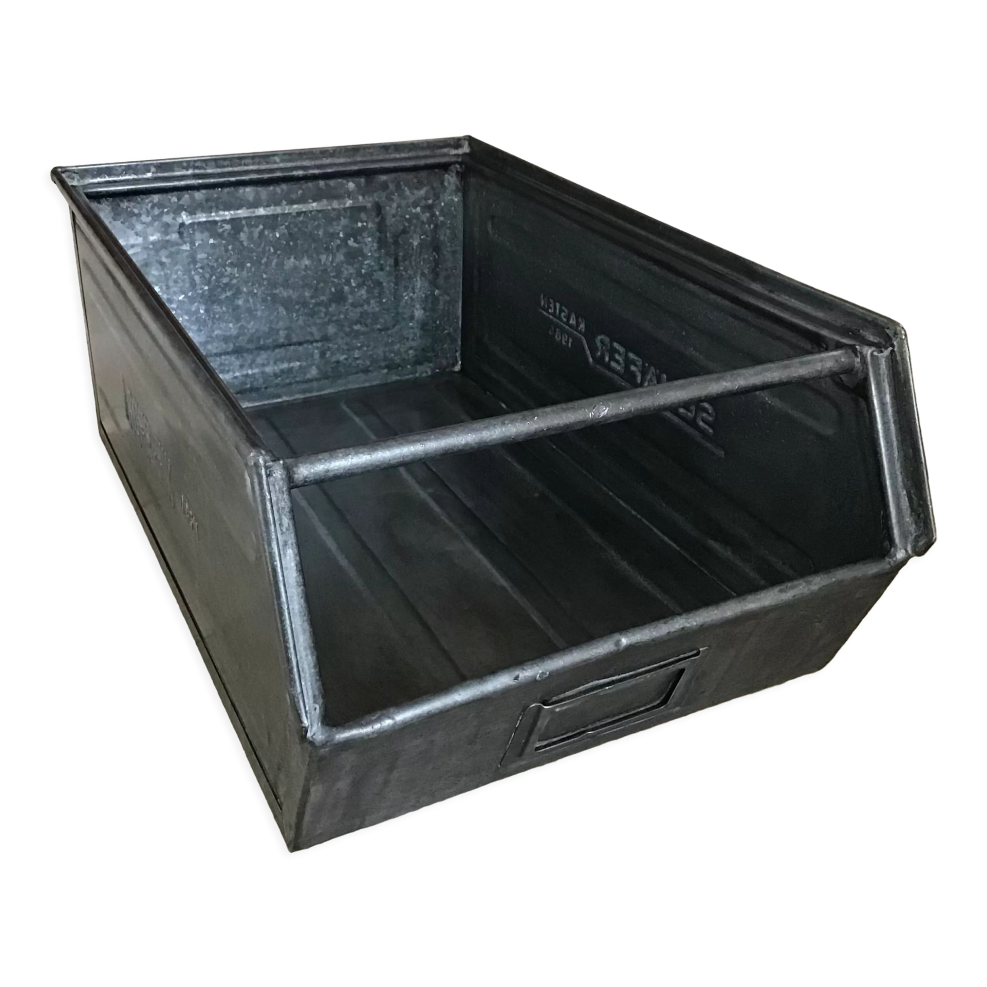 Industrial metal spout tray