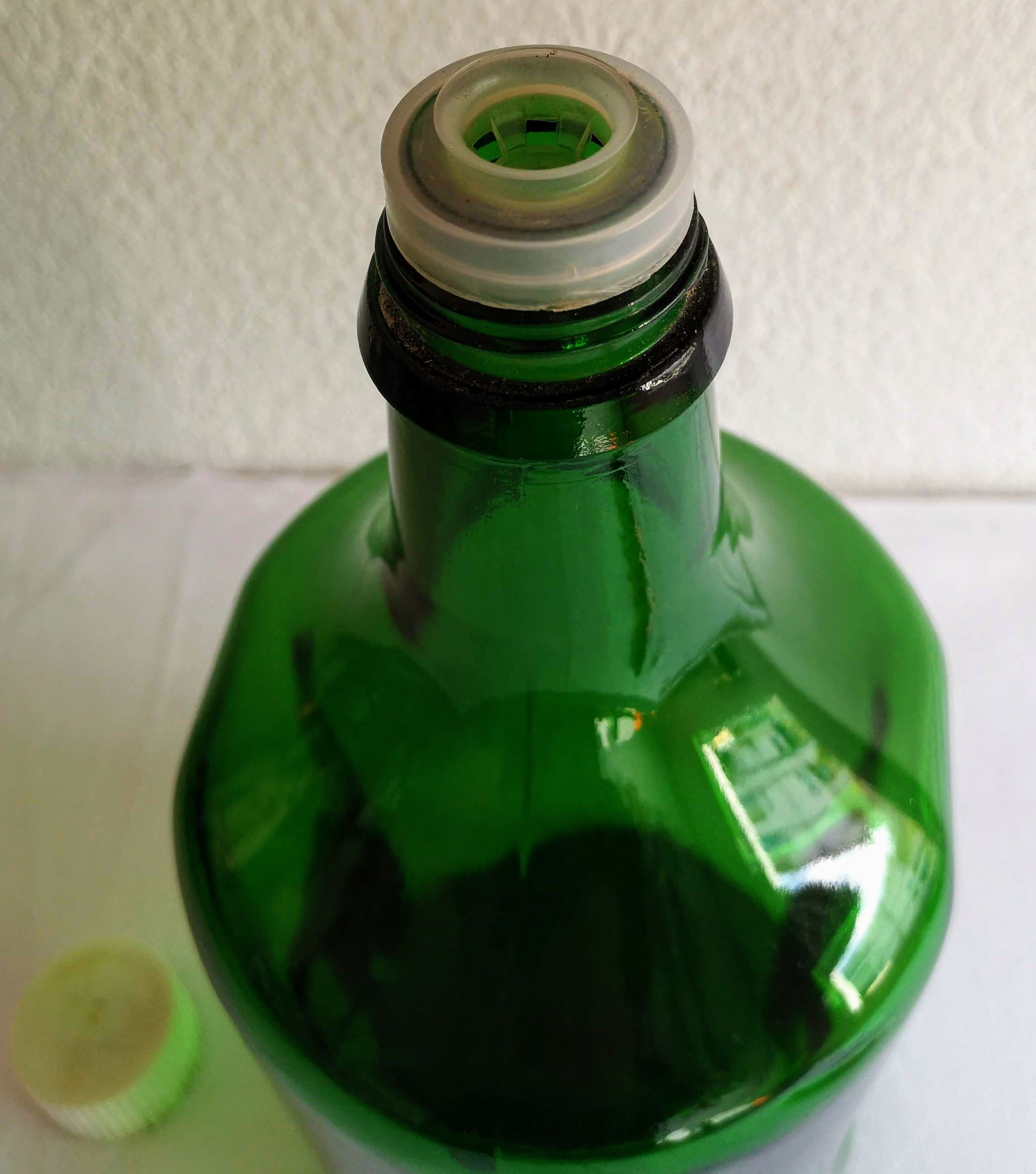 2 litre glass olive oil bottle