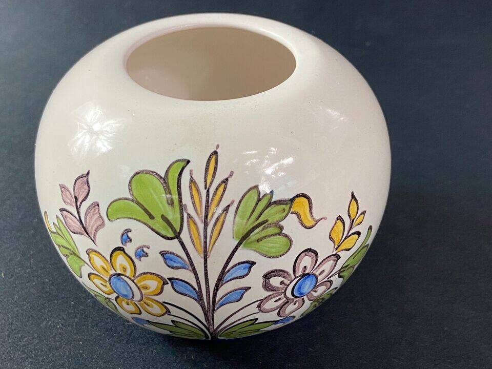 Earthenware ball vase from Nevers Montagnon