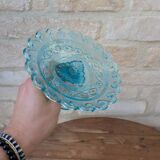 Ancien plat de service compotier sur piédouche en verre bleu