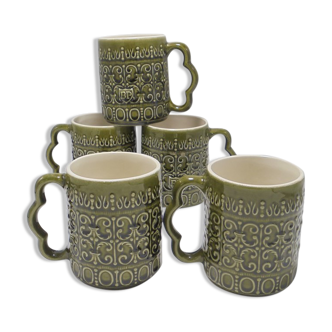 Series of 5 vintage mugs