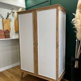 Armoire pied compas