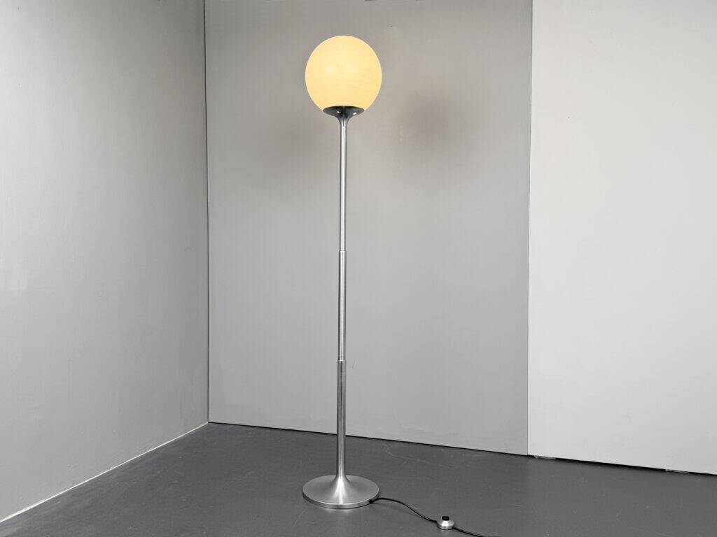 “Polluce” extendable floor lamp by Anna Fasolis & Enzo Mari for Artemide, 1960s