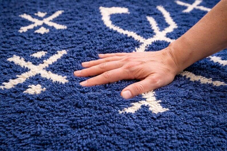 Magnificent handmade rug 250cm x 300cm