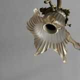 Lustre de style Louis XV. Bronze massif, cristal.