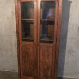 Small Parisian wardrobe showcase