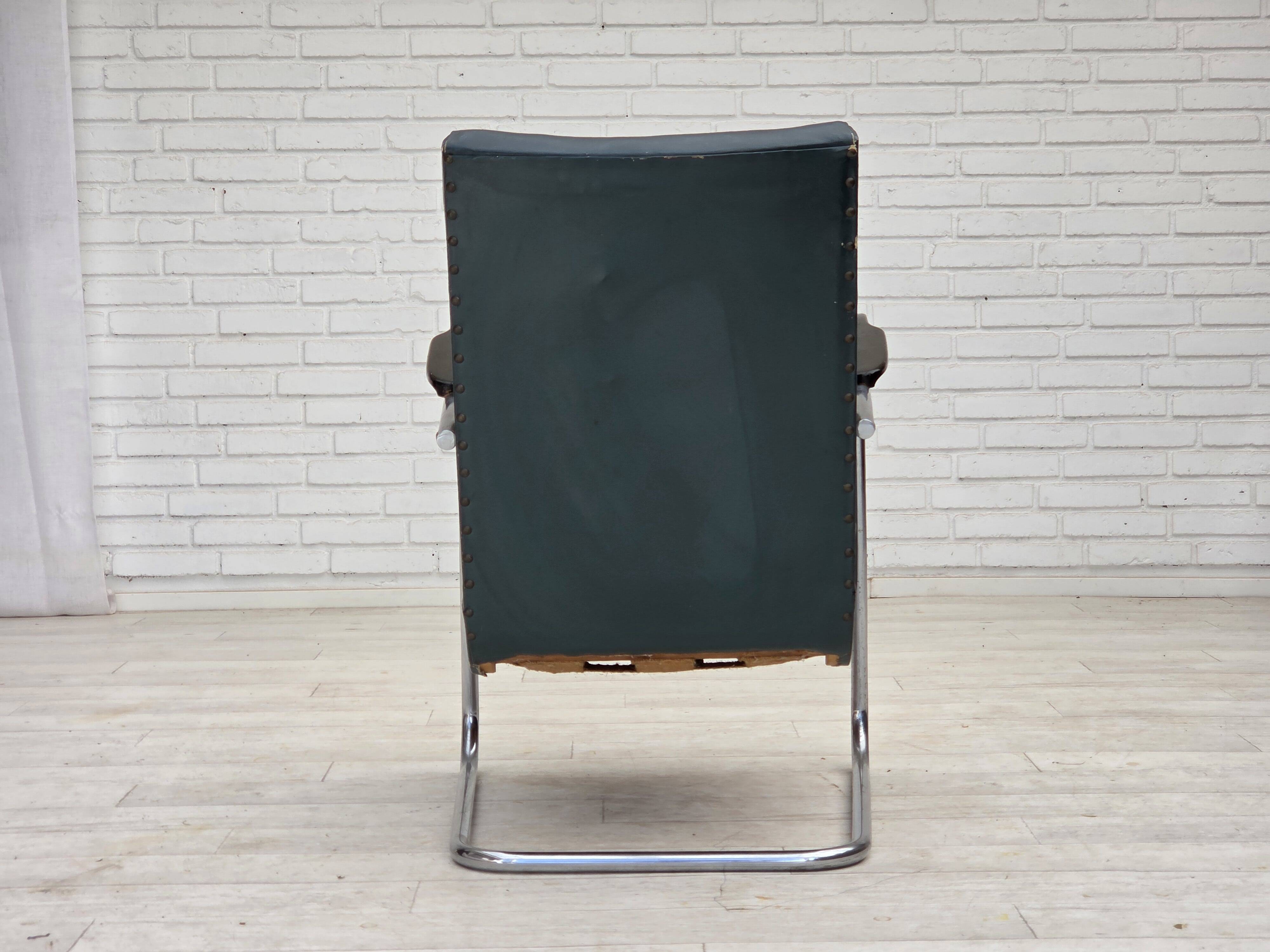 1950s, Scandinavian armchair in Bauhaus style, original condition.