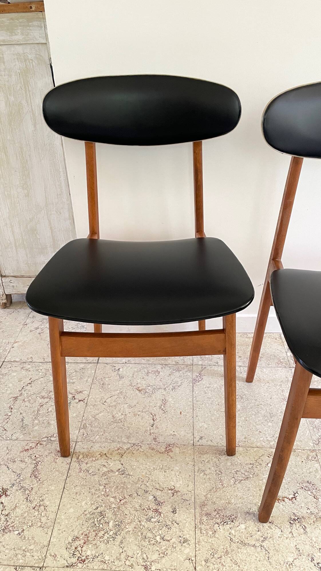 Chic vintage pair of Scandinavian chairs