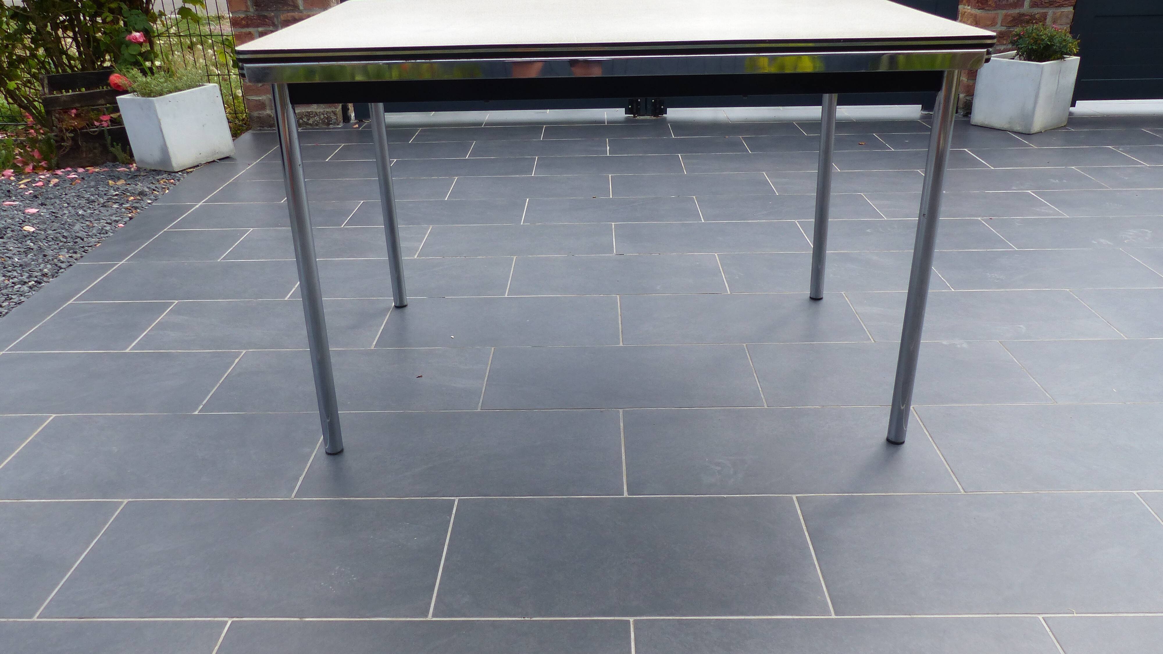 Kitchen table with extension cord