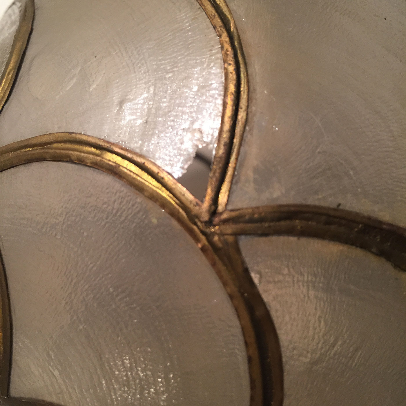 Lampadaire palmier floral laiton et nacre de capiz 1970