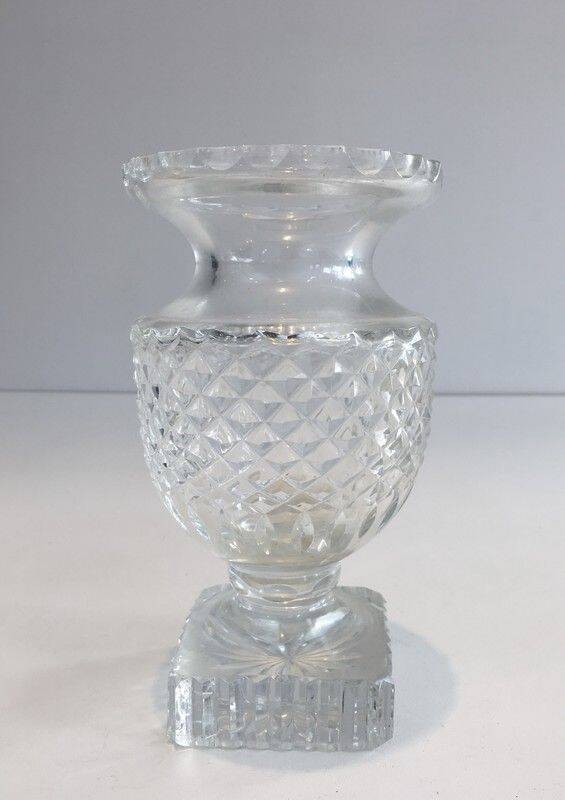 Pair of crystal vases in the Médicis style