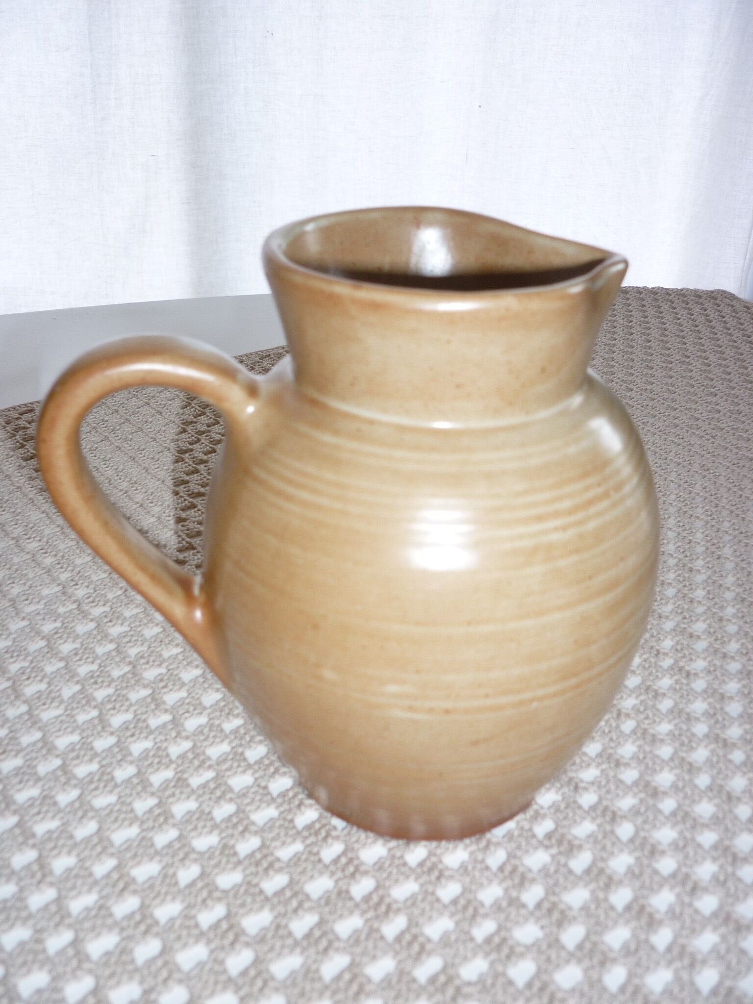 CNP Village 1 liter stoneware pitcher