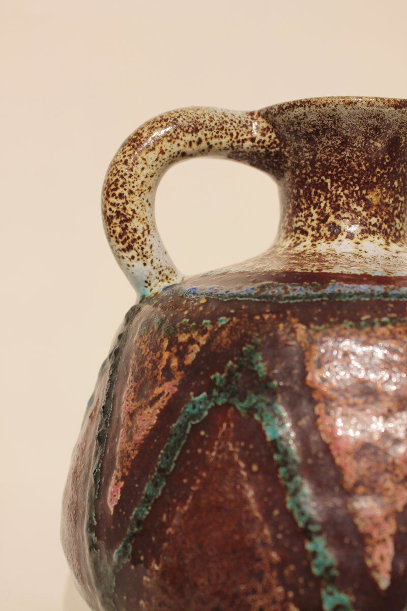 Pichet Pottery from Accolay geometric shapes