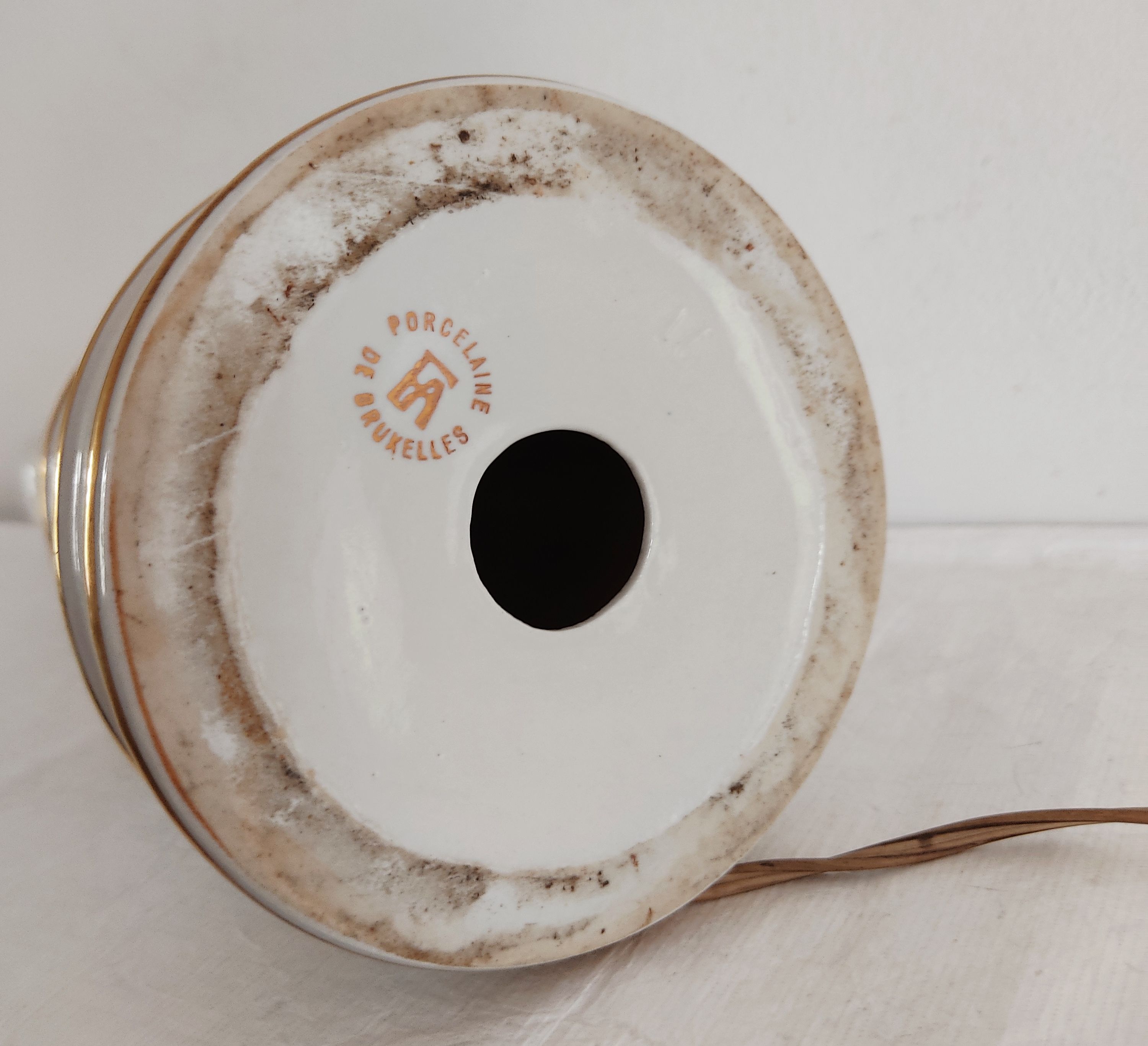 Foot of vintage lamp in Brussels porcelain