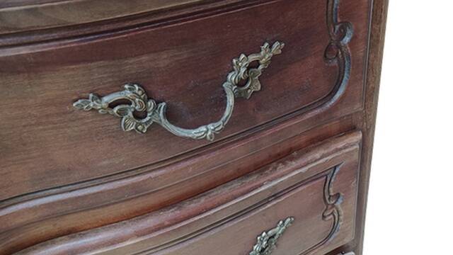 Commode arbalète de style louis XV bois massif