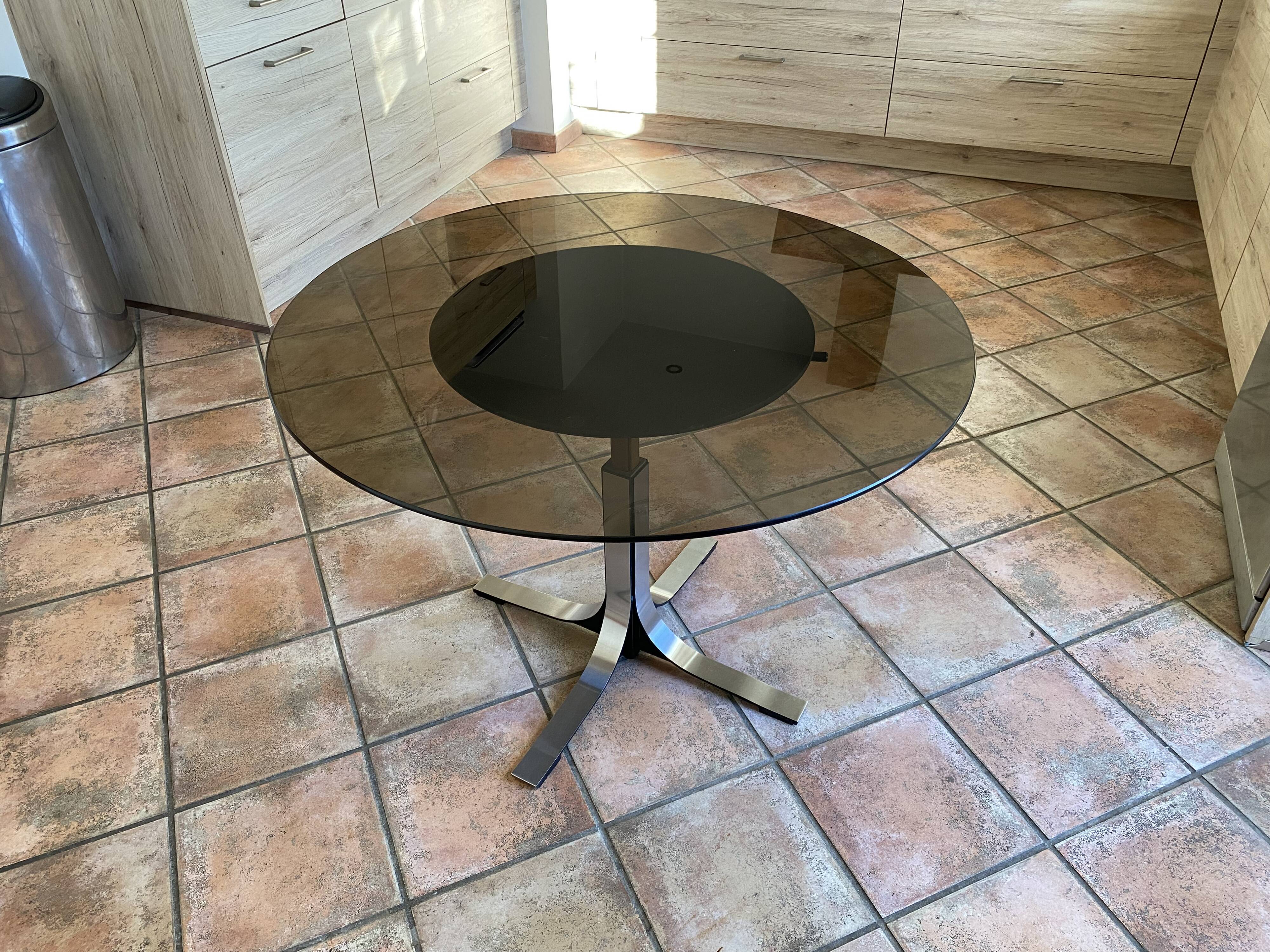 Table vintage modulable. 1970. Inox et verre. Italie.