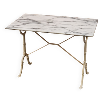 Bistro table