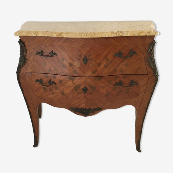 Commode style Louis XV