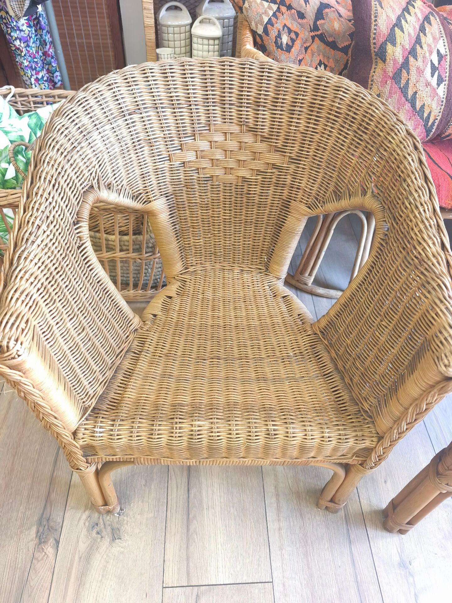 Pair of wicker armchairs