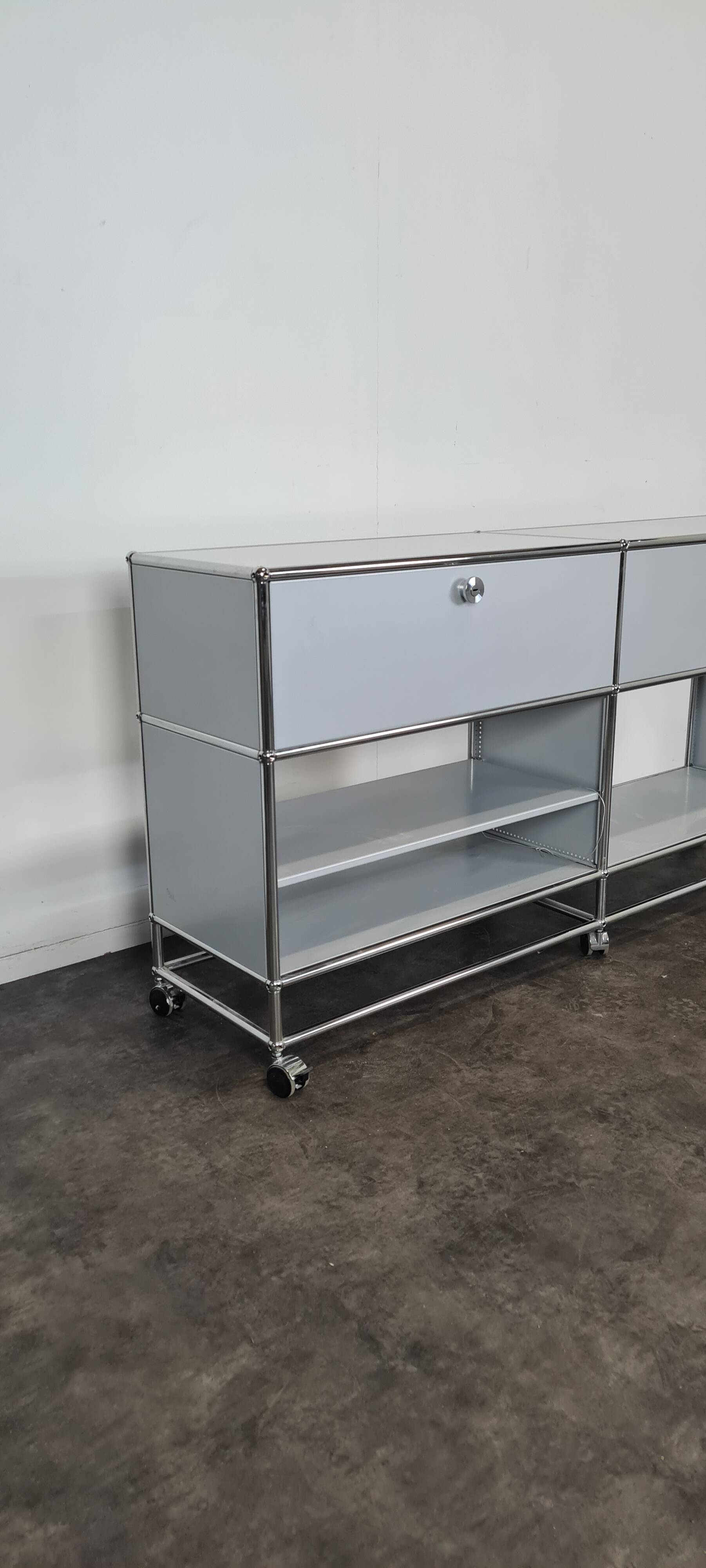 Enfilade usm haller