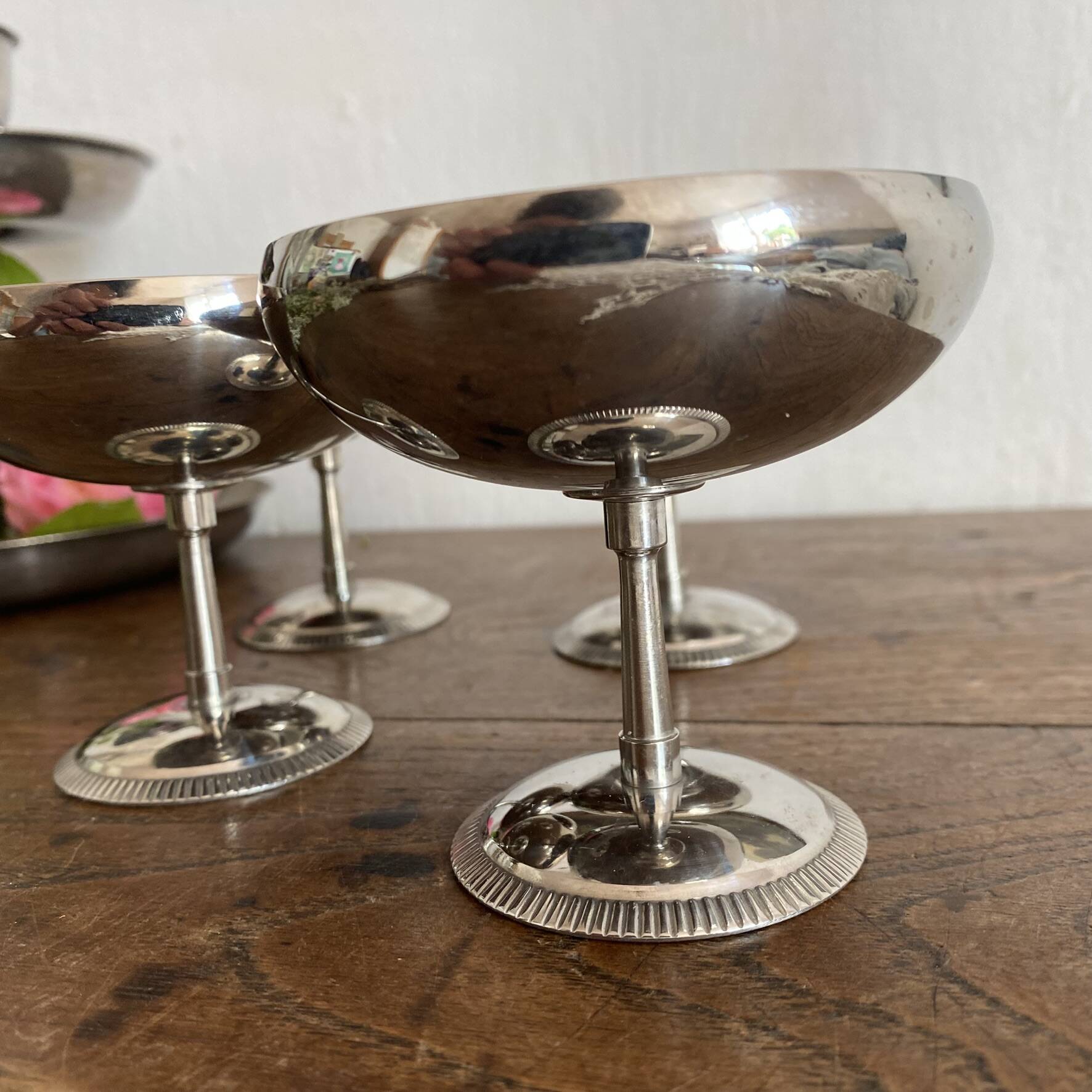 Coupes en inox vintage