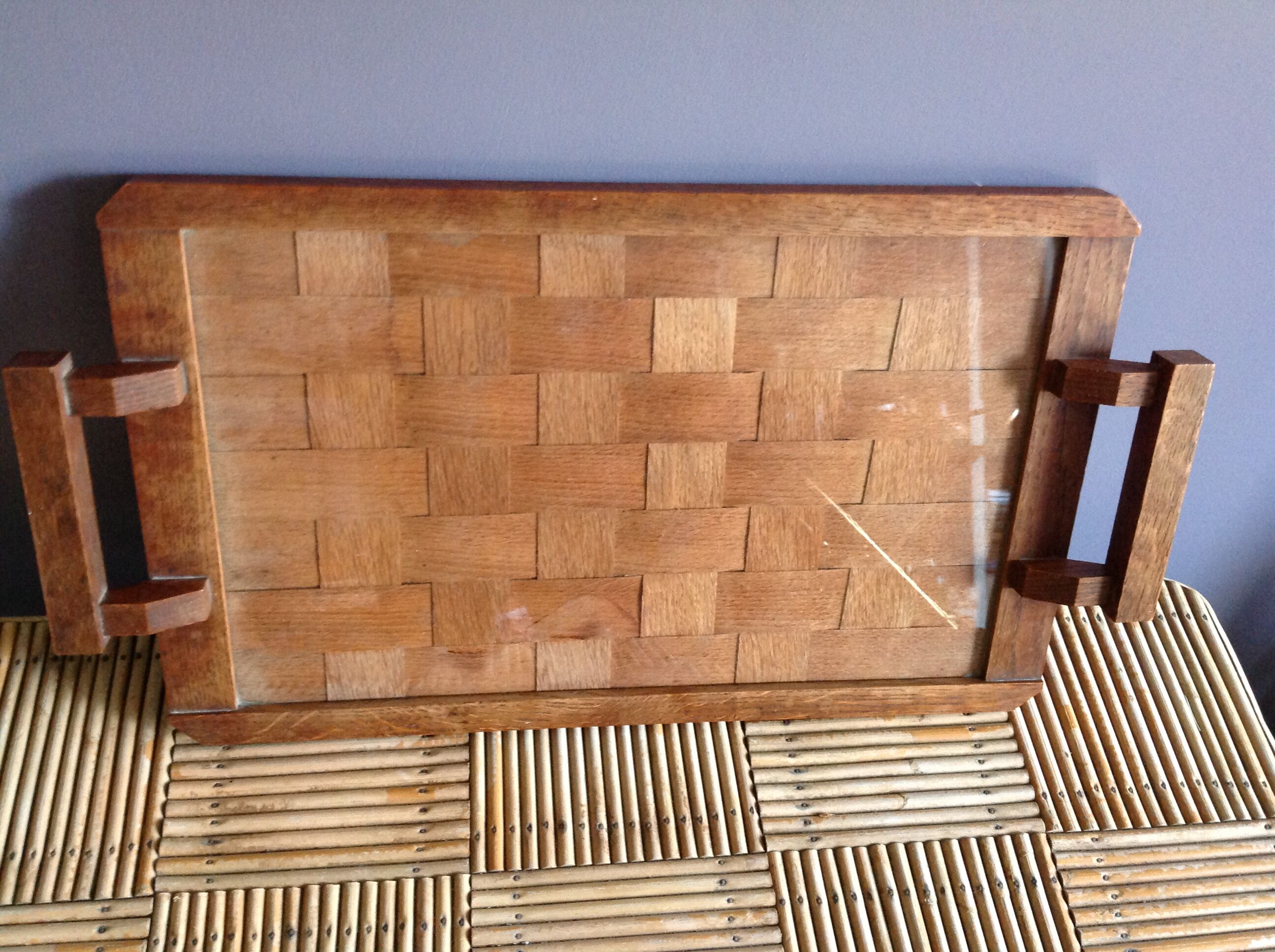 Plateau en bois tressé