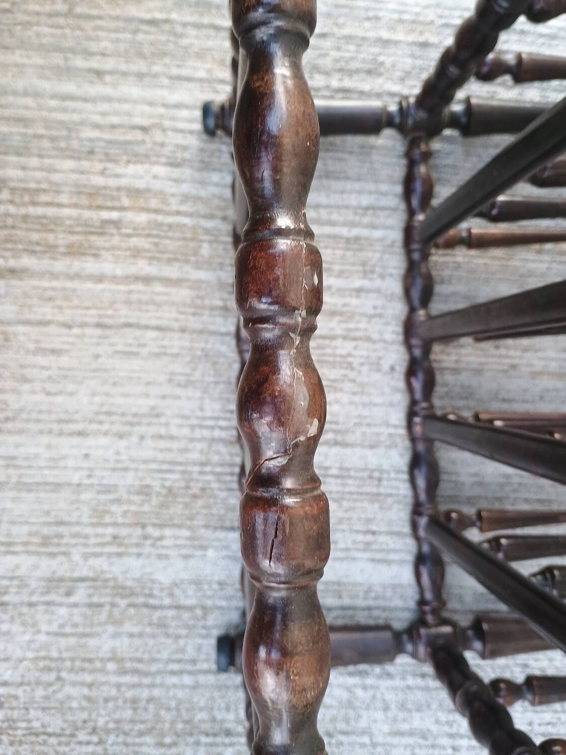 Napoleon I turned mahogany wood magazine or music sheet rack