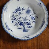 Sarreguemines pie dishes and salad bowls