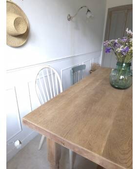 Farm table