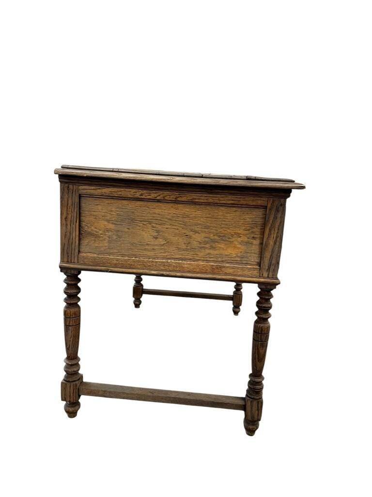 Antique wooden desk/side table with drawers