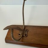 Two-point patères