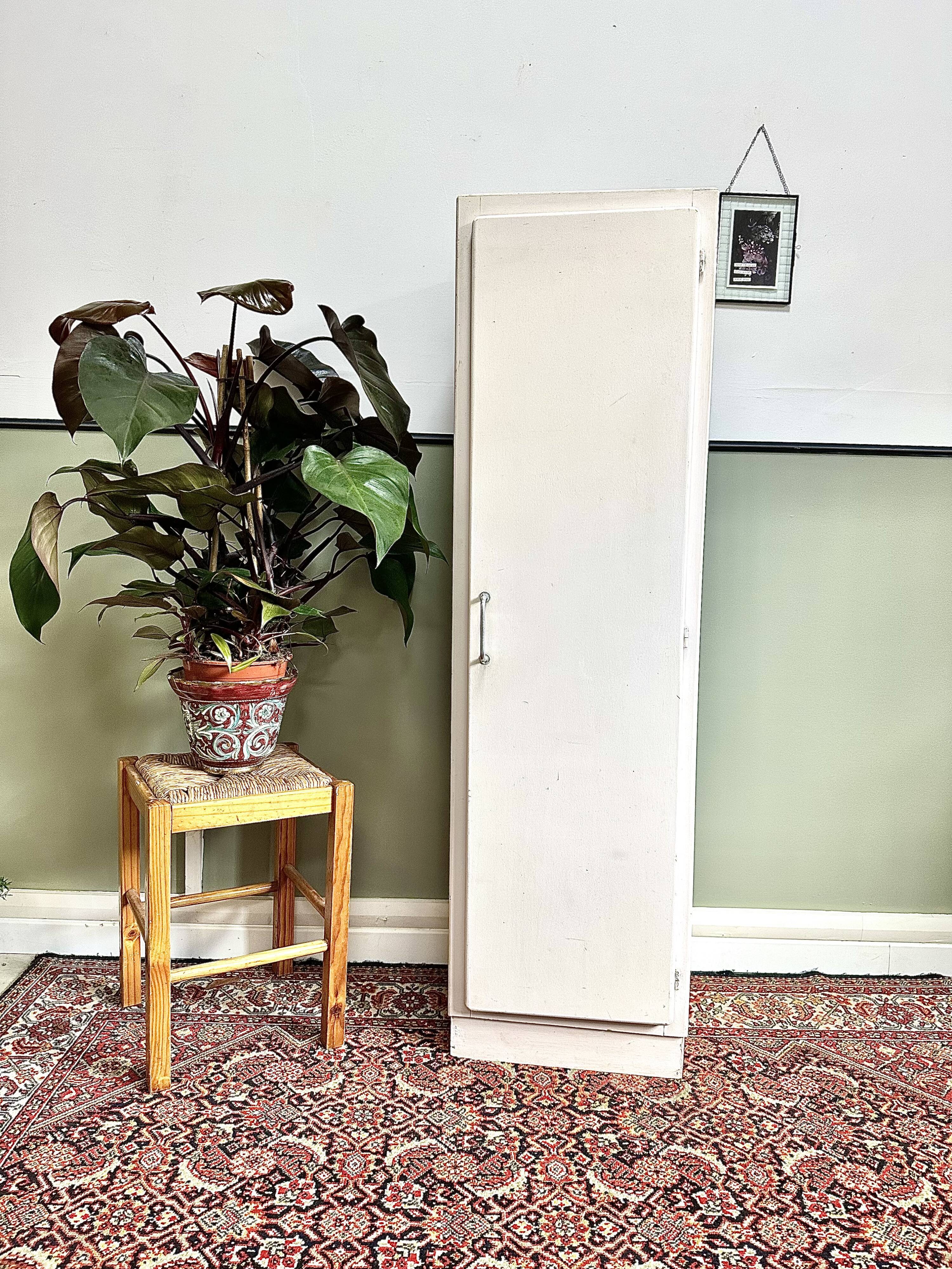 Parisian closet / wardrobe