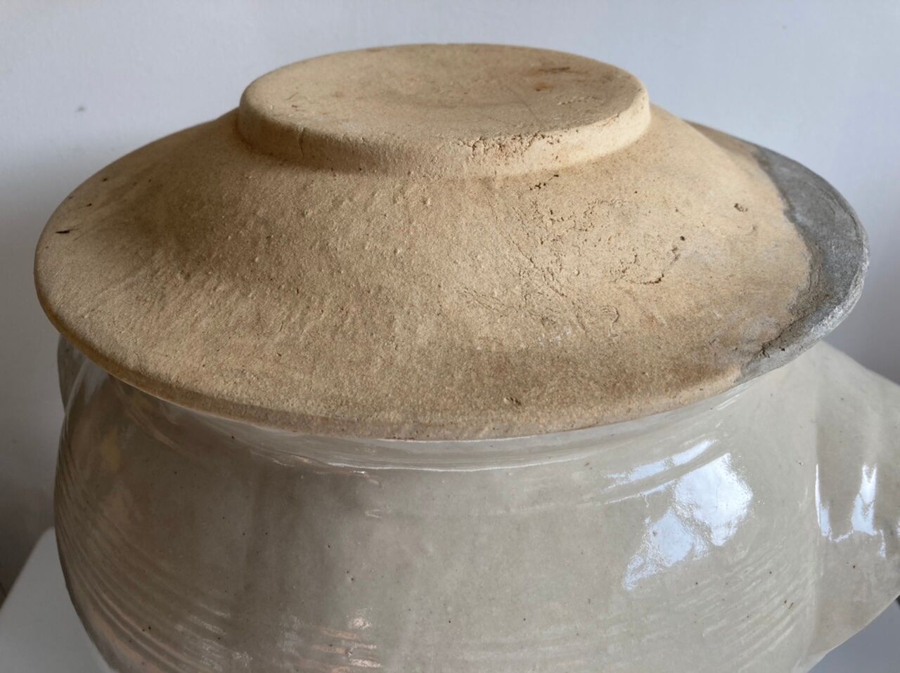 White sandstone jar xl