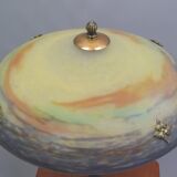 Lampe de table Muller Frères, France, avec pied en laiton et abat-jour en pâte de verre, style Art déco vers 1930