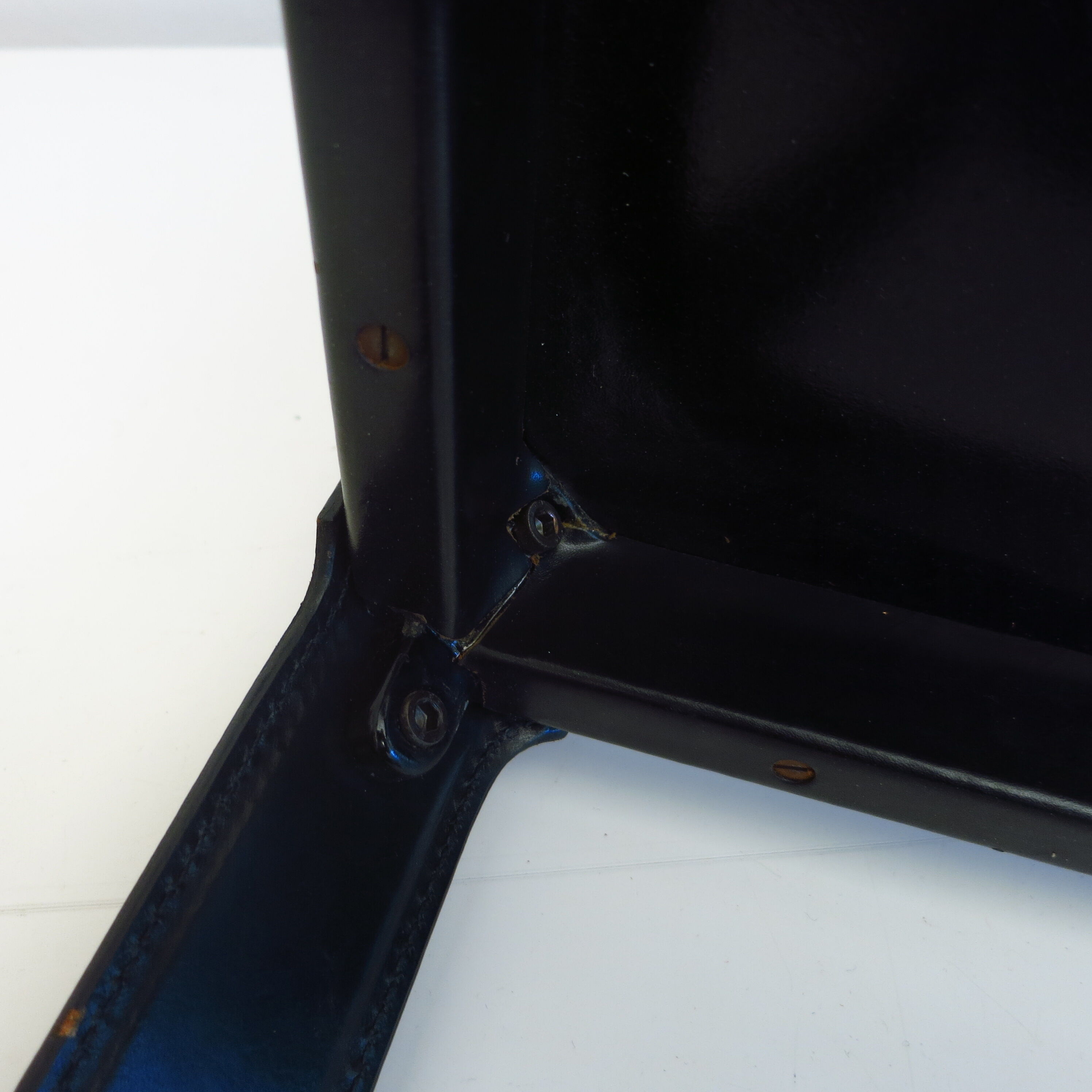 Matteo Grassi leather chair from the 80s