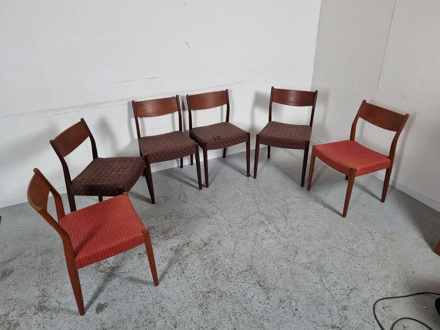 6 Scandinavian teak chairs, 60s