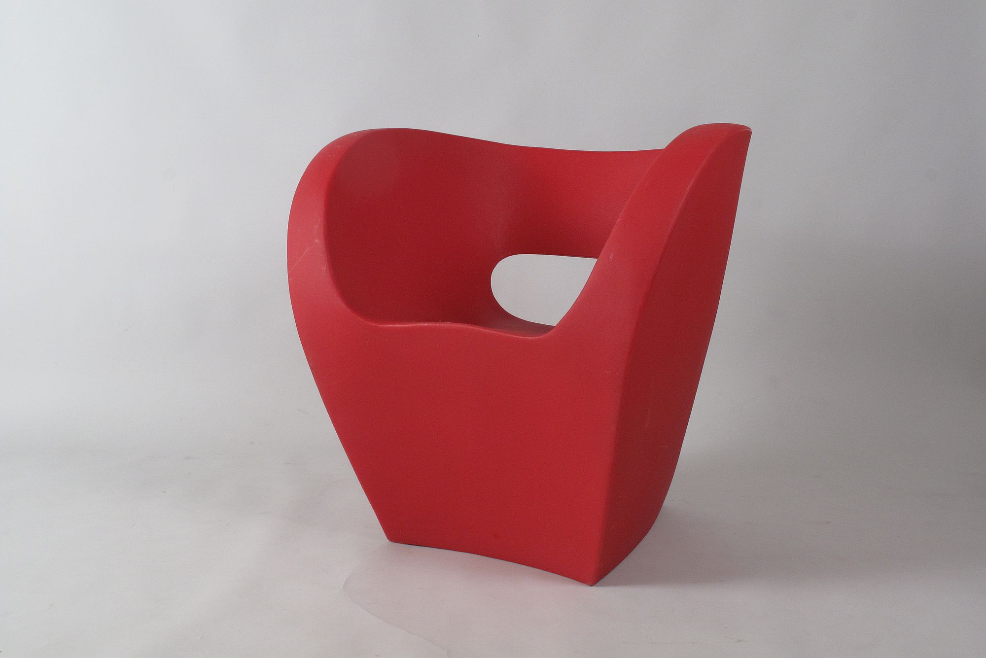 Ron Arad pour Moroso - Victoria & Albert Armchair