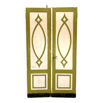 Double separation doors in 19th century patinated solid fir