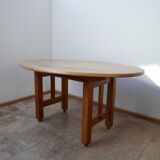 Guillerme & Chambron oak oval french extendable dining table