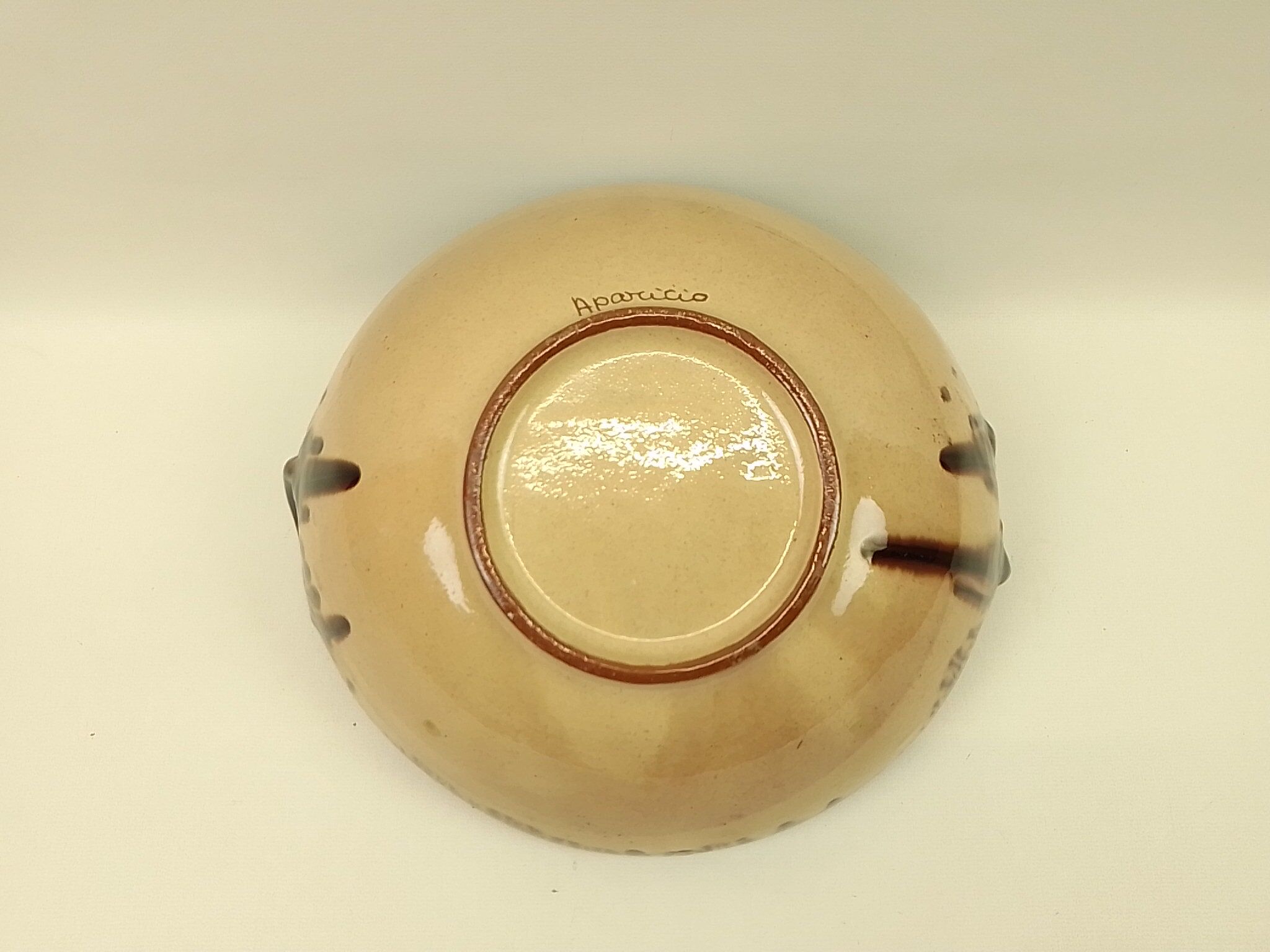 Round ceramic dish 2 coves floral decoration