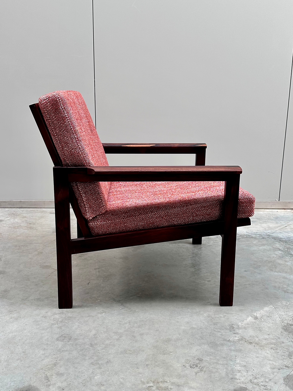 Fauteuil 'Capella' en palissandre, Illum Wikkelsø pour N. Eilersen, Danemark, années 60.