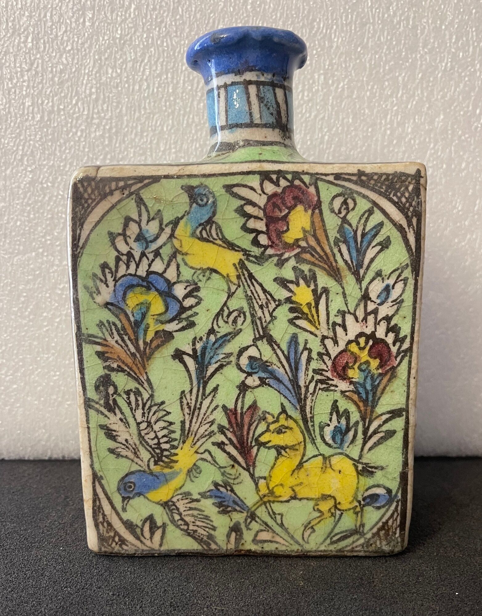 Glass ceramic bottle floral decoration and portraits Kadjar Persia xix e