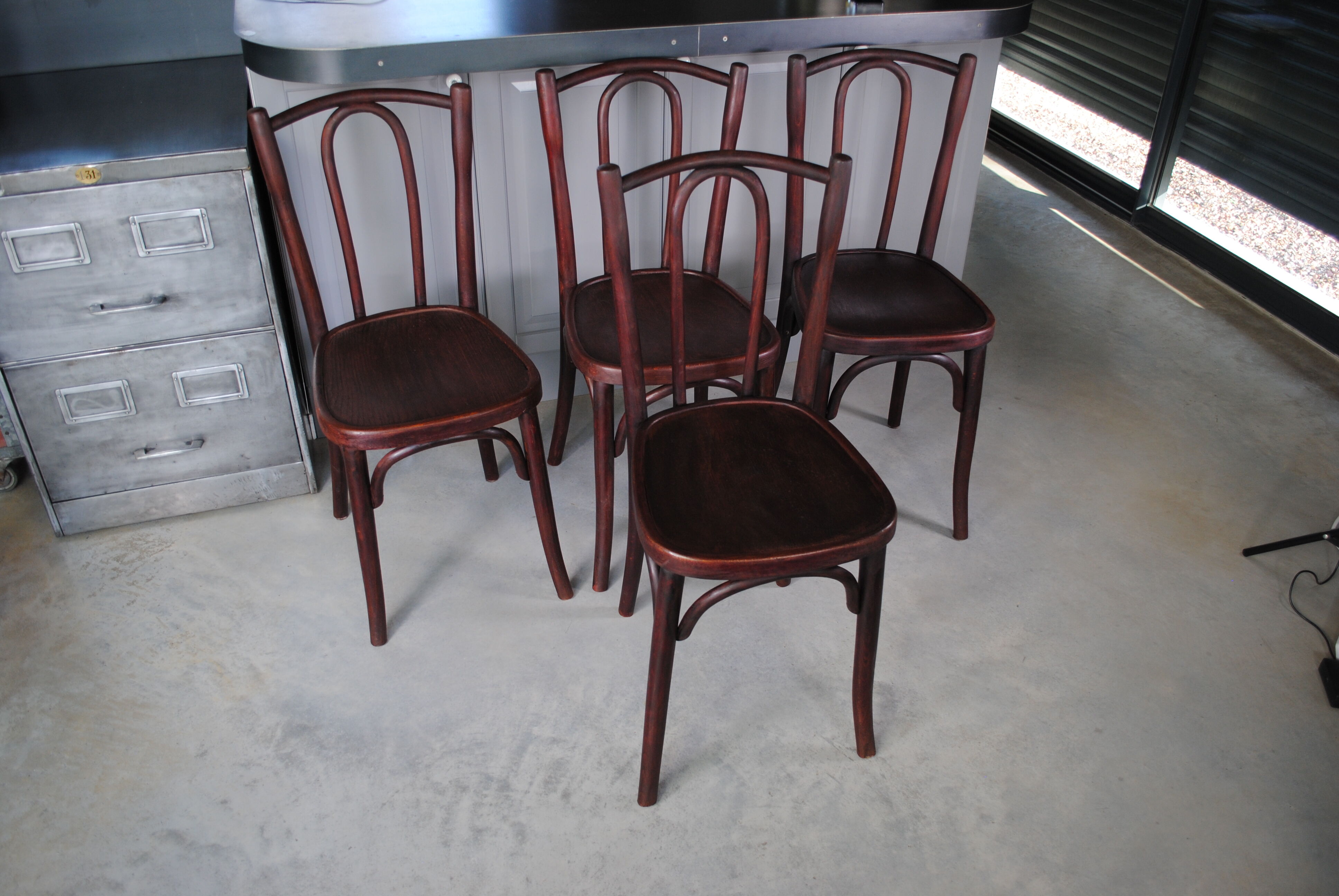 4 Thonet chairs