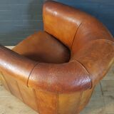 Joris Club chair, made of sheepskin