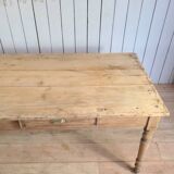 Farm table