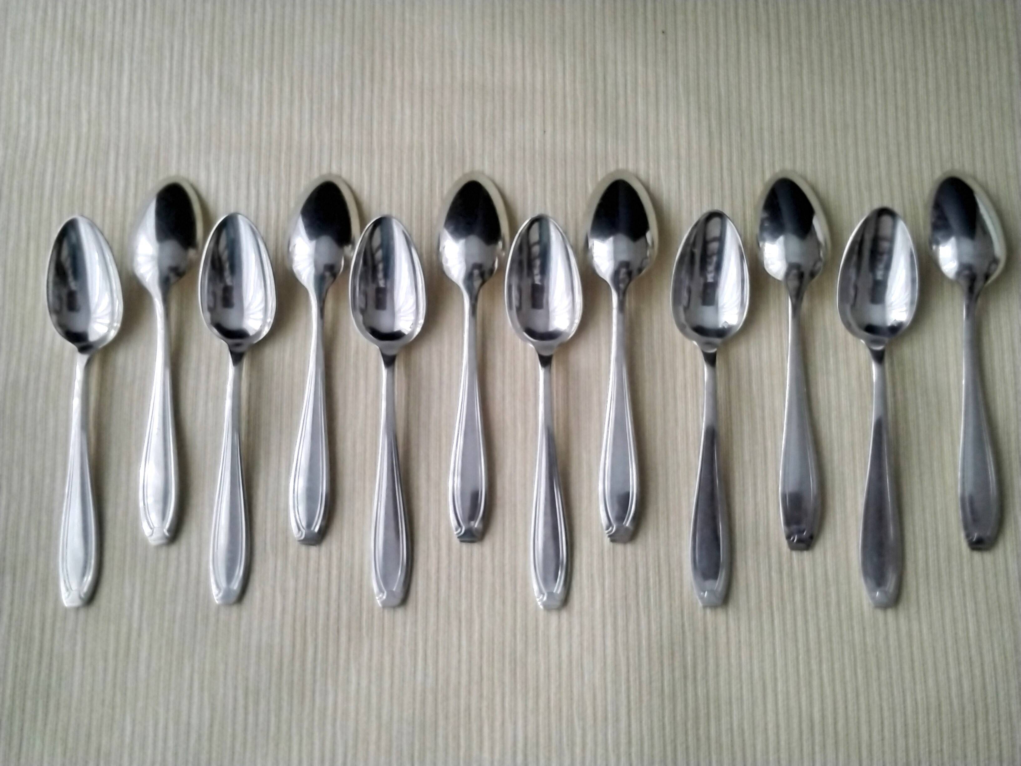 Set of 12 silver-plated metal teaspoons 18G