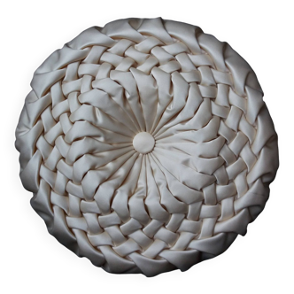 Round cushion in pleated satin fabric, diameter 39 cm