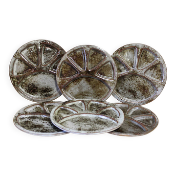 Set of 6 compartment plates in glazed stoneware by Chantal and Thierry Robert.