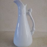 Aiguière en porcelaine de Limoges