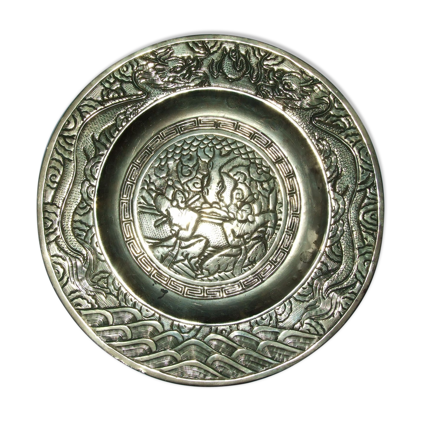 Chinese plate in bronze